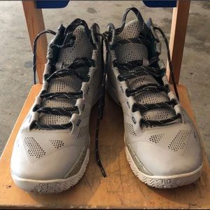 Curry’s 2.0 Size 9